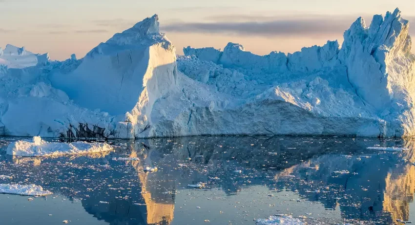  Greenland Loses 6 Billion Tons of Ice in 3 Days, Harbinger of Unprecedented Coastal Floodingby Juan Cole